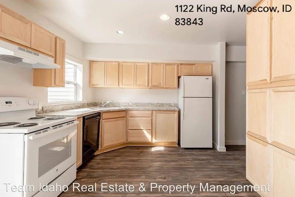 1122 king rd moscow idaho
